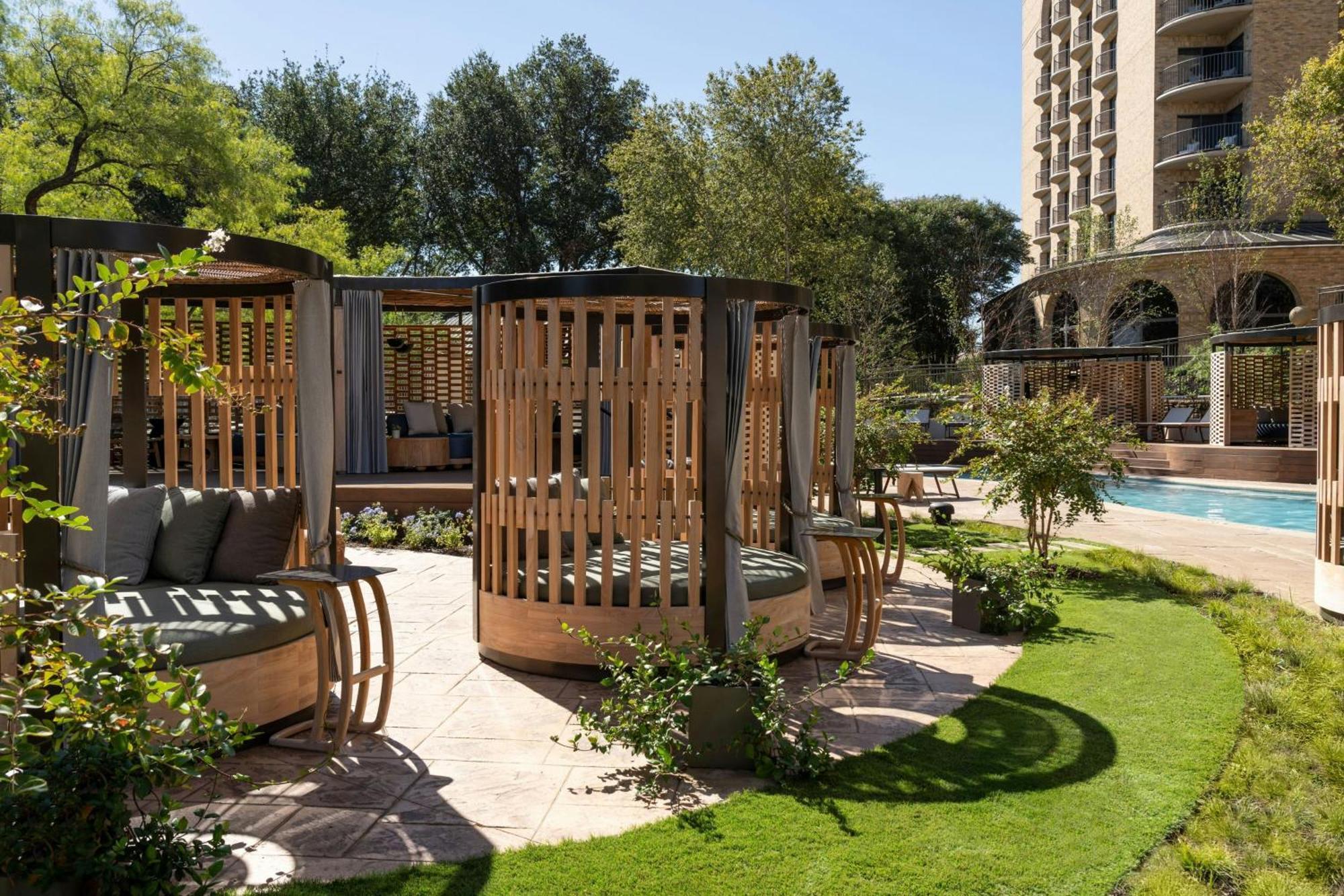 The Ritz-Carlton Dallas, Las Colinas Irving Exterior photo
